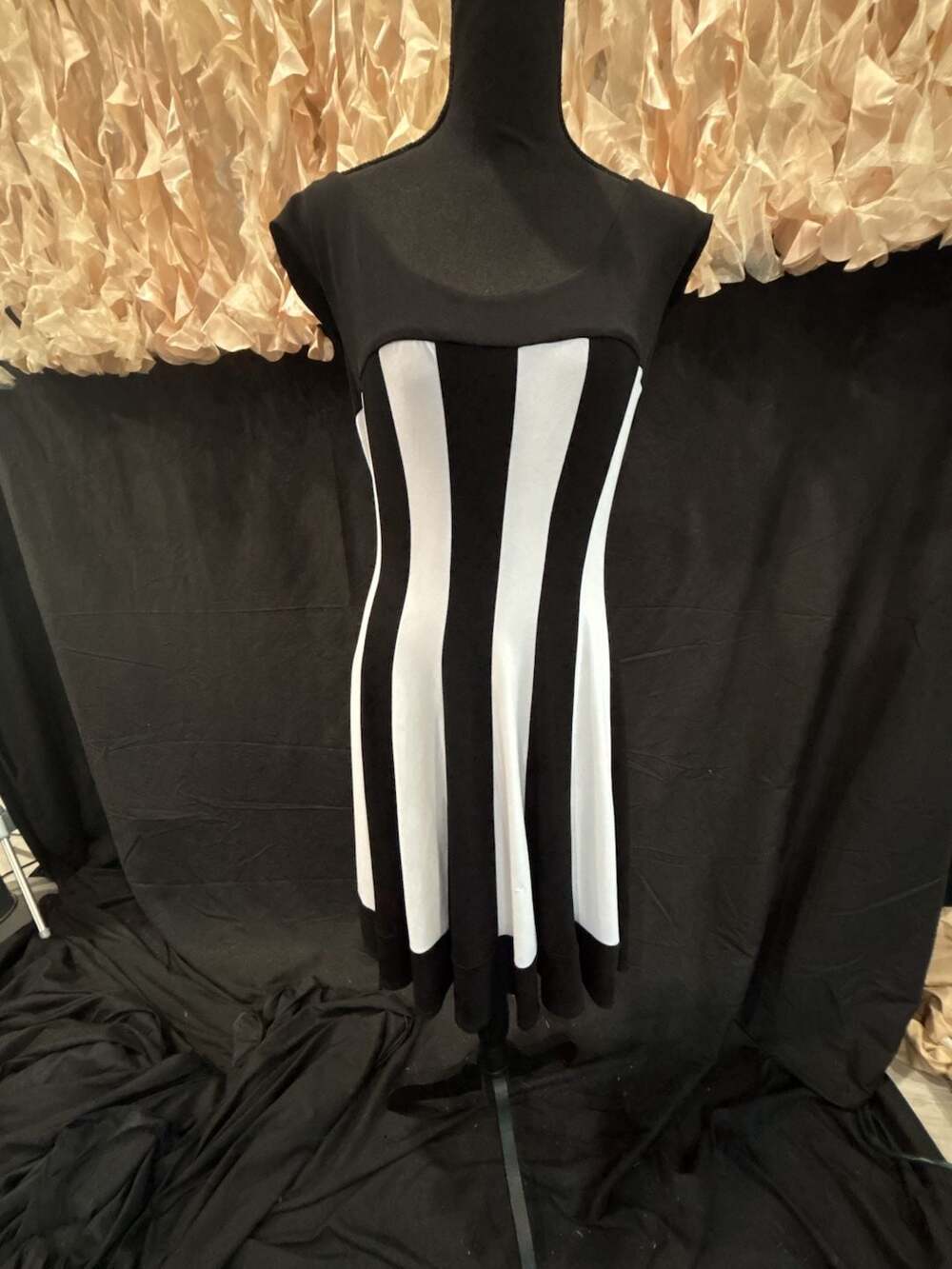 Connected Apparel Black and White Striped Sleeveless Fit and Flare Dress Size 12